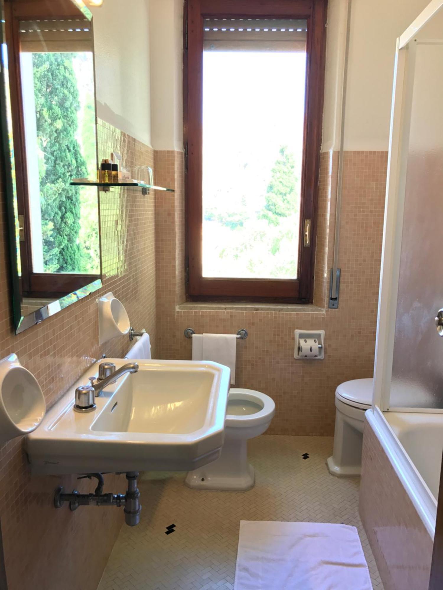 Standard Double or Twin Room with Garden View,1209702475:JPEG
